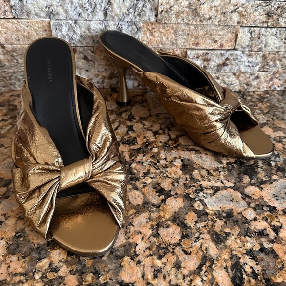 Balenciaga Women's Drapy Slide Sandal Gold - Picture 1 of 9